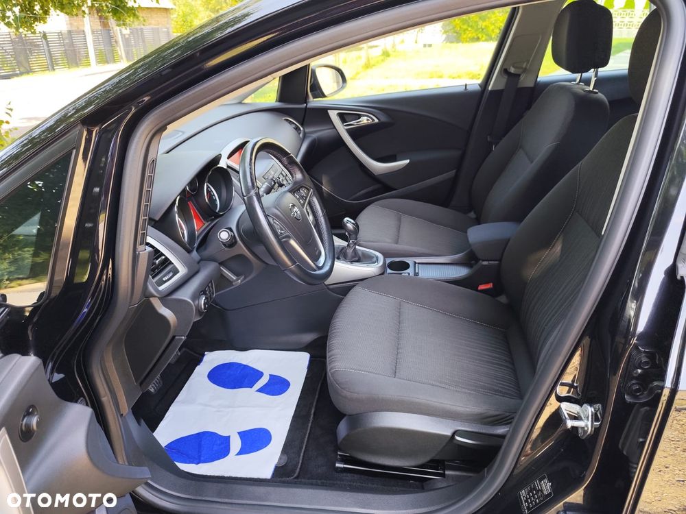 Opel Astra 1.4 Turbo Sports Tourer - 19