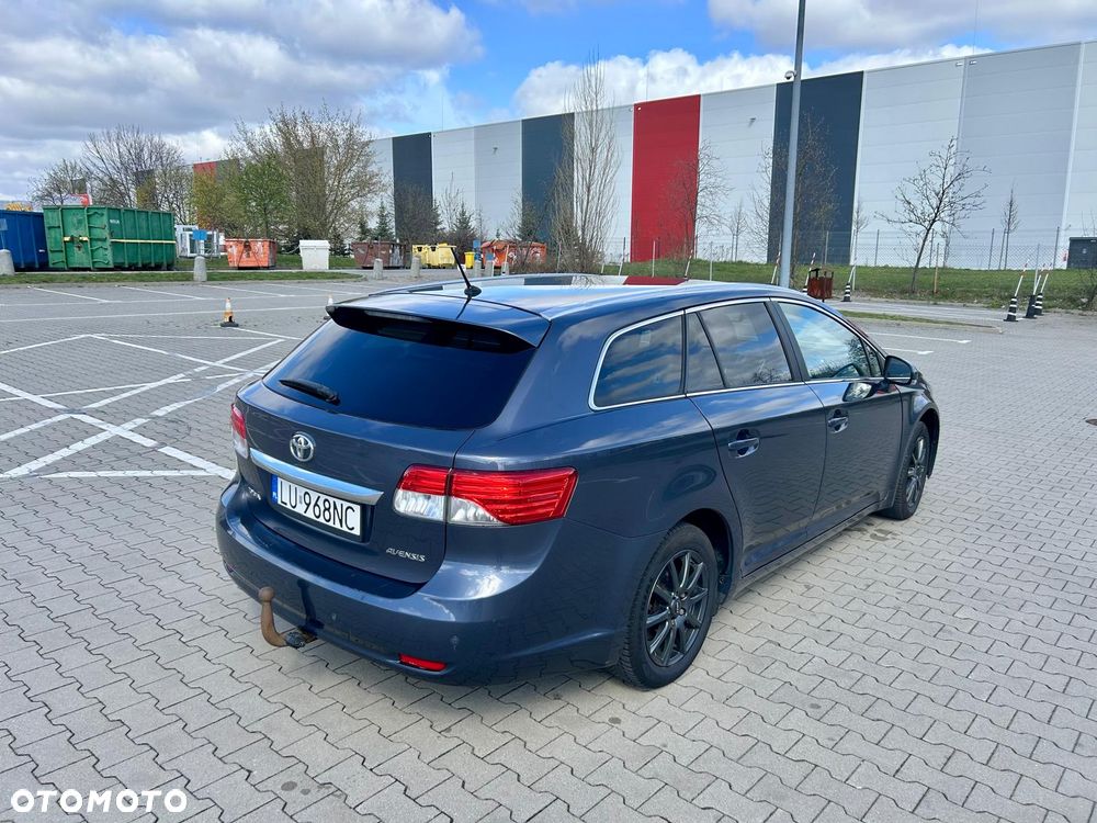 Toyota Avensis 2.0 D-4D Style - 5