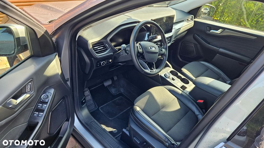 Ford Kuga - 12