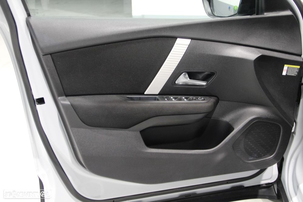 Citroën C4 X 1.2 Hybrid Plus e-DSC6 - 5