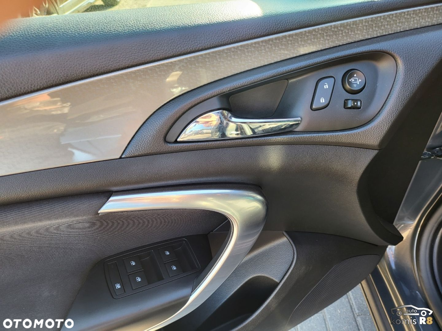 Opel Insignia - 21