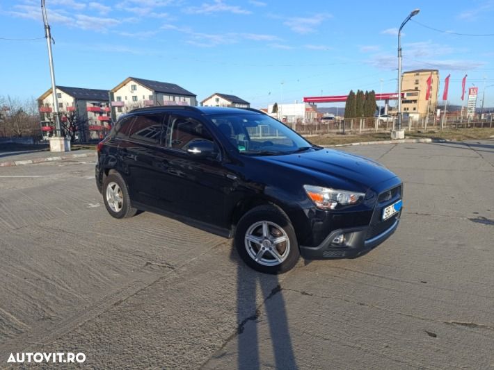 Mitsubishi ASX - 3