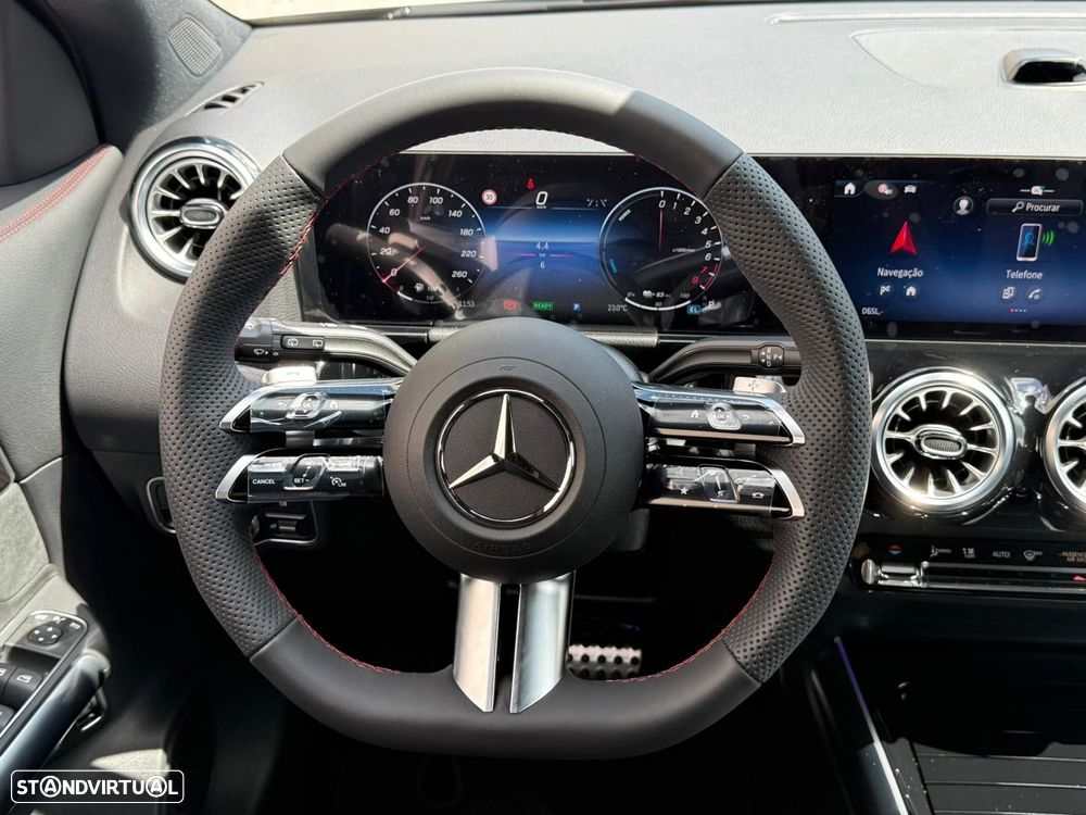 Mercedes-Benz GLA 250 e AMG Line - 11