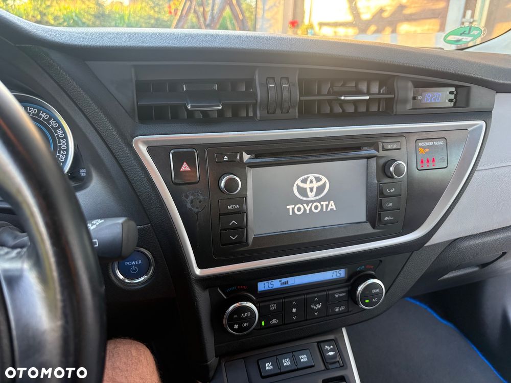 Toyota Auris - 27