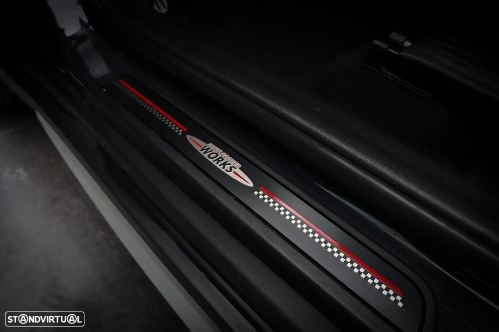 MINI Countryman Cooper SE ALL4 Auto - 15