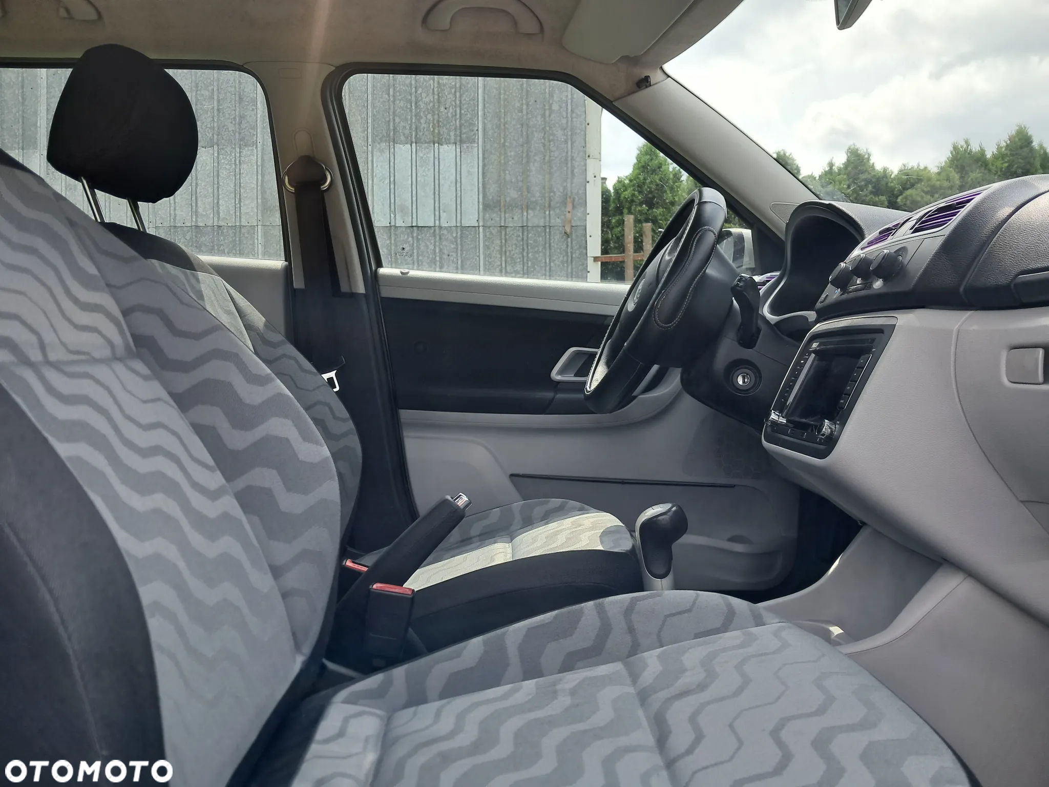 Skoda Fabia 1.2 12V Ambiente - 17