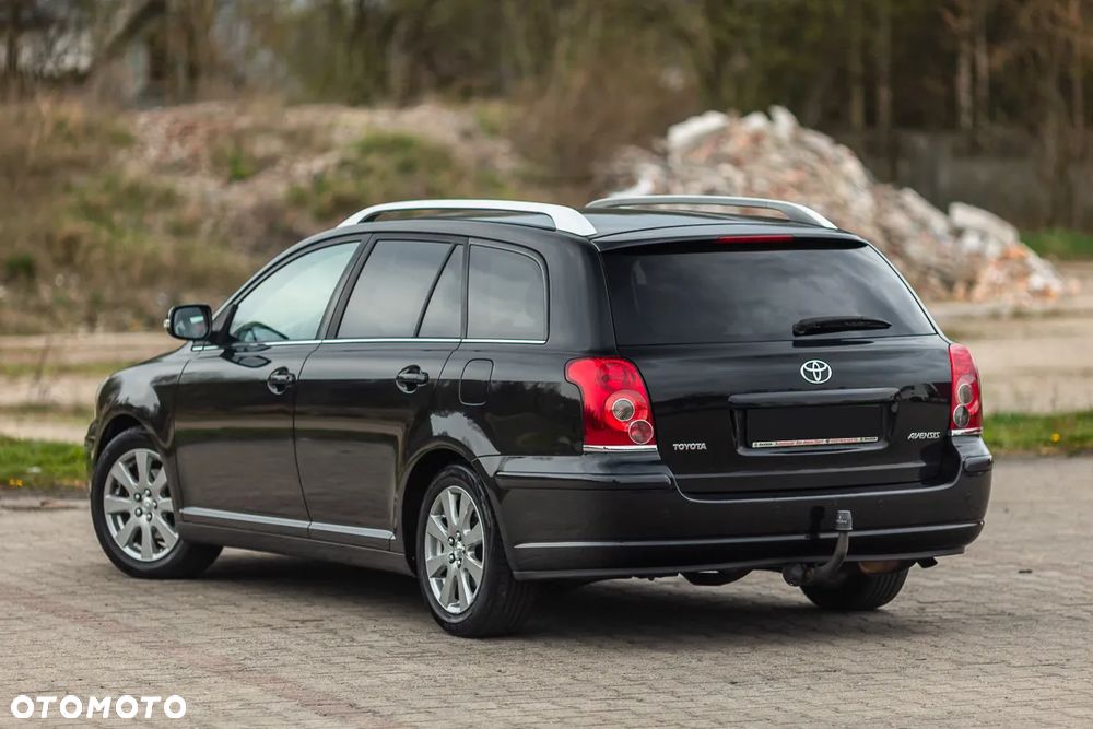 Toyota Avensis 1.8 VVT-i Combi - 4