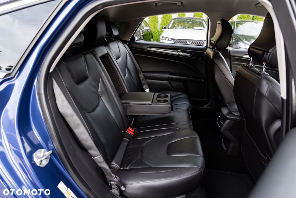 Ford Mondeo 2.0 EcoBoost ST-Line - 24