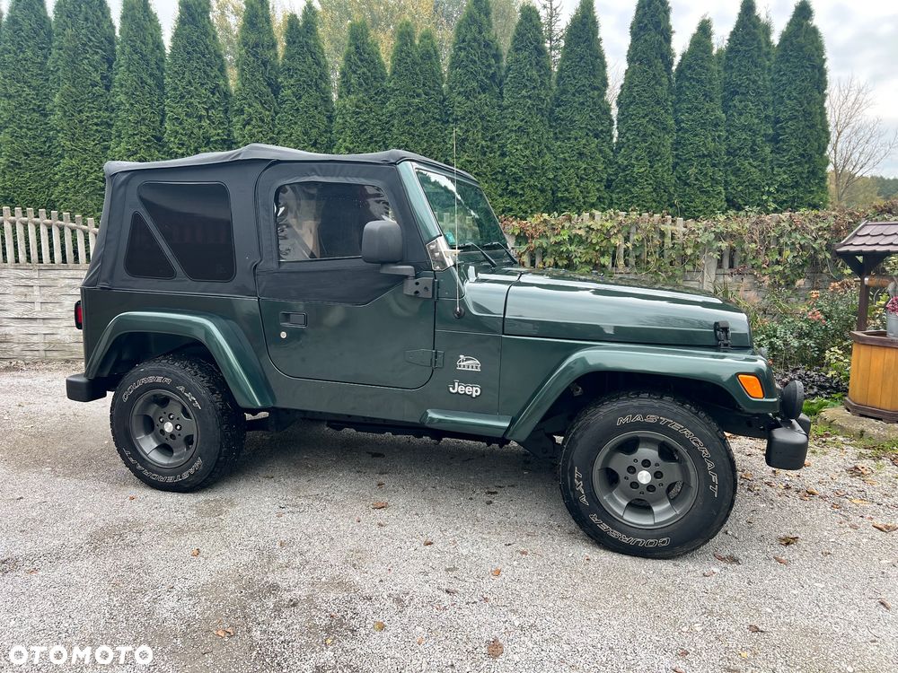 Jeep Wrangler 4.0 Automatik Sahara - 2