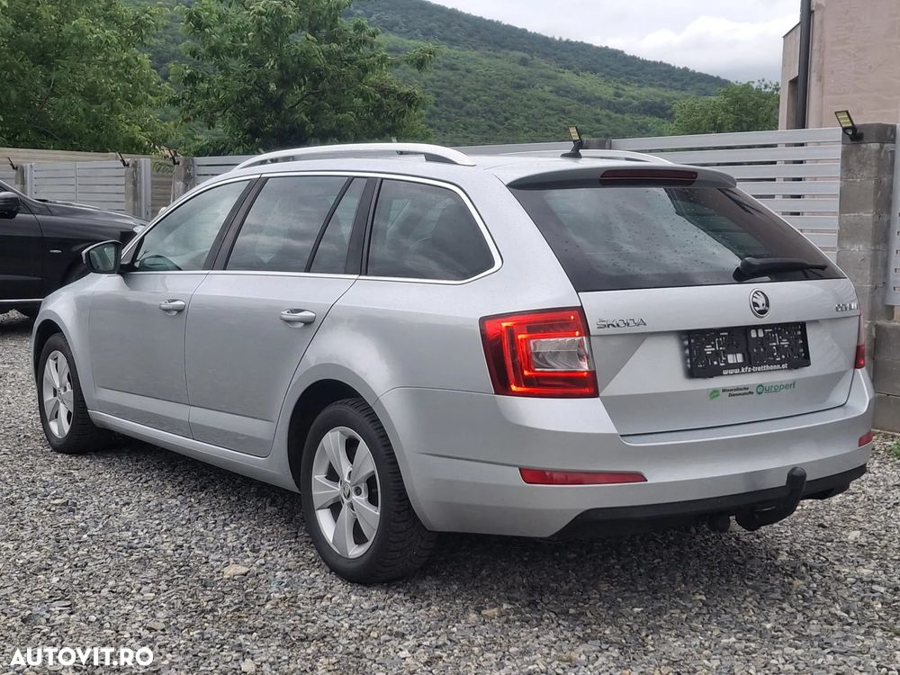 Skoda Octavia 2.0 TDI Premium Edition - 4