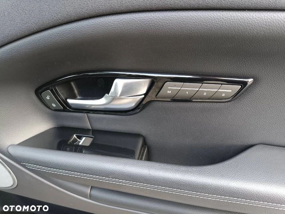 Land Rover Range Rover Evoque 2.0Si4 SE Plus / Dynamic - 21