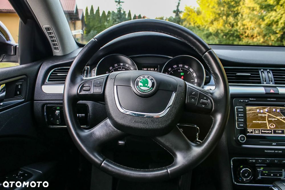 Skoda Superb Combi 2.0 TDI DSG L&K - 37
