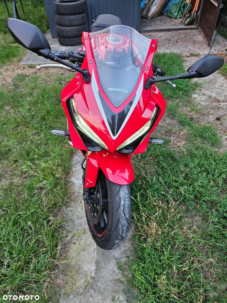 Honda CBR - 9