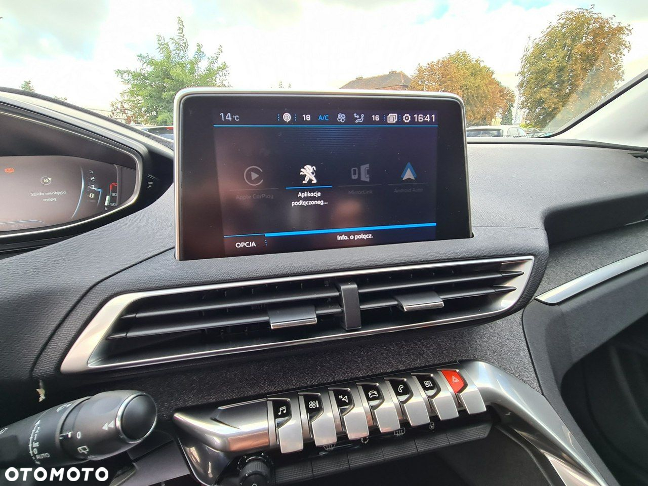 Peugeot 3008 1.2 PureTech Allure S&S EAT6 - 19