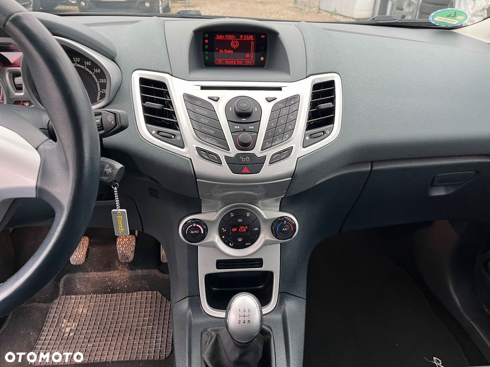 Ford Fiesta 1.25 Titanium - 14