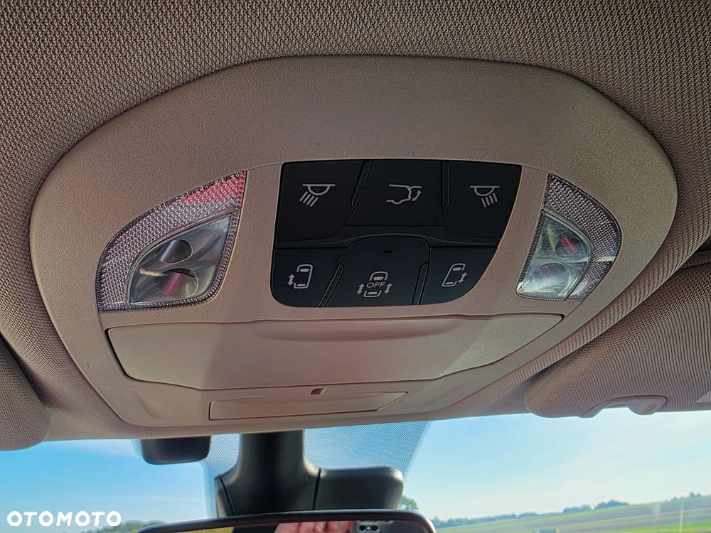 Chrysler Pacifica - 19