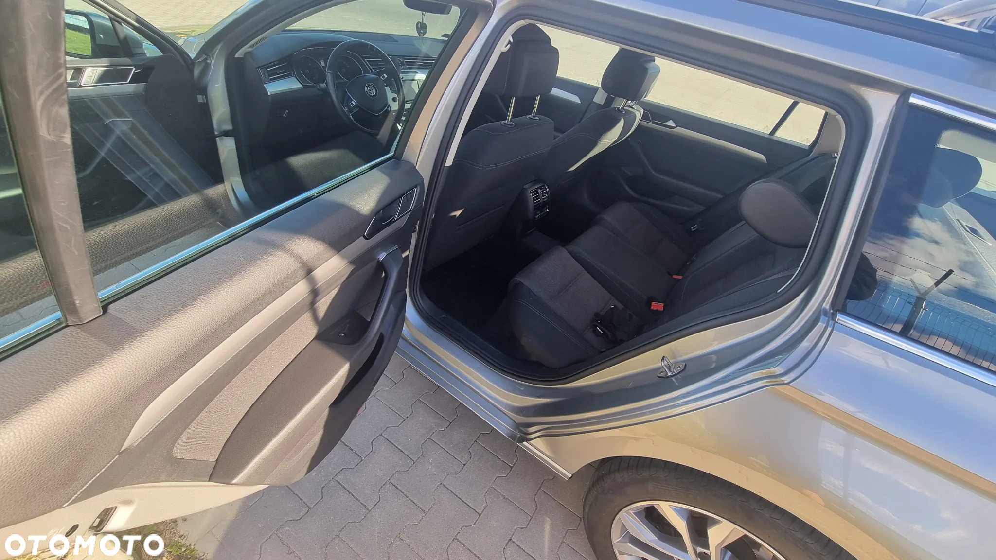 Volkswagen Passat 2.0 TDI BMT Comfortline DSG - 13