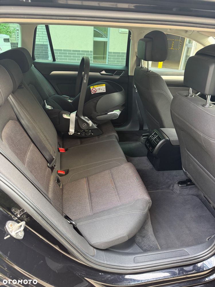 Volkswagen Passat 2.0 TDI BMT Comfortline DSG - 10