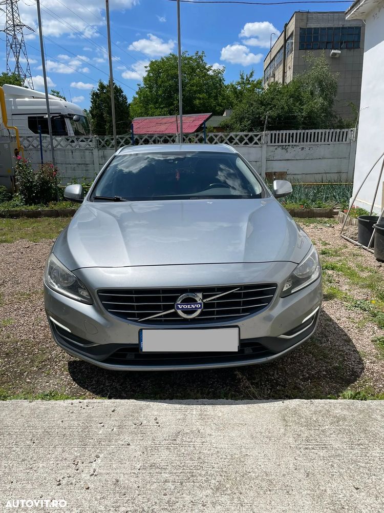 Volvo V60 D4 DRIVe Momentum - 1