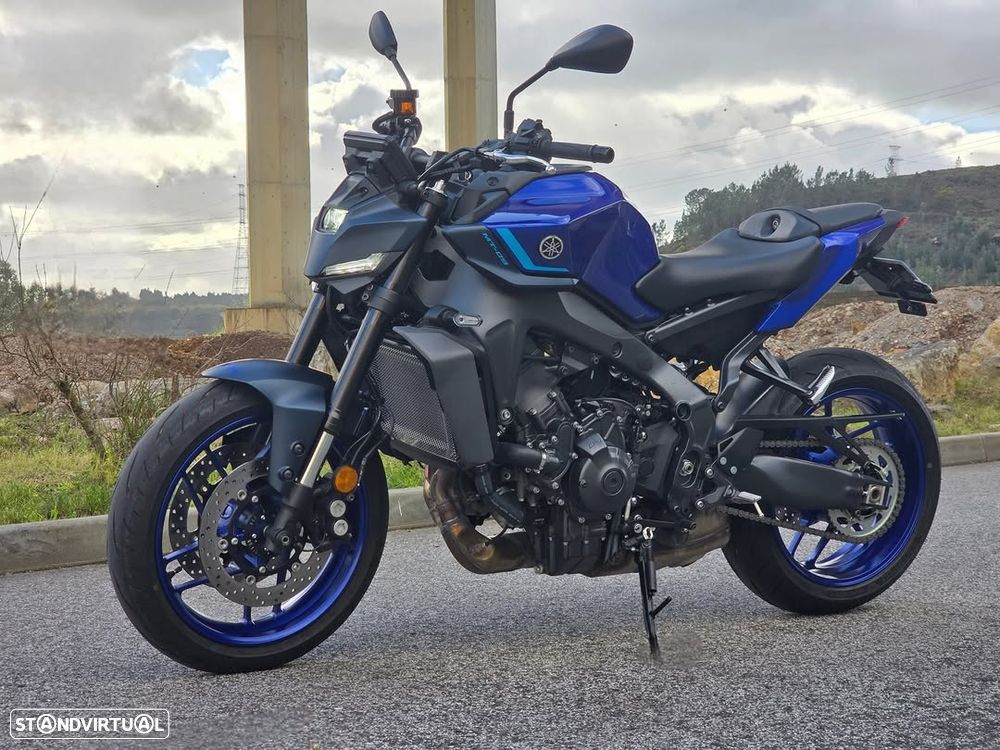 Yamaha MT-09 - 1