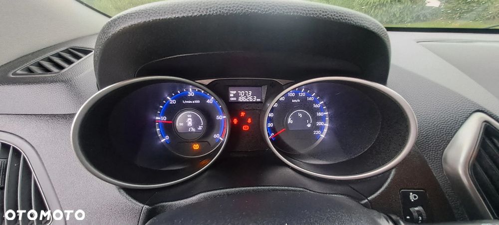 Hyundai ix35 1.7 CRDi Premium 2WD - 19