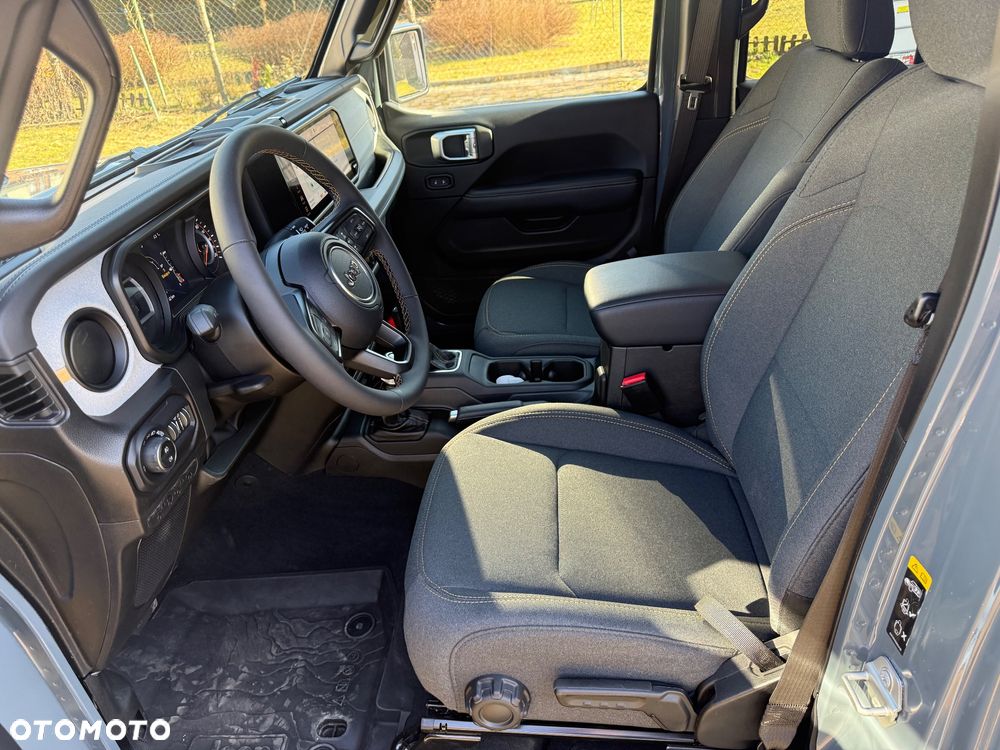 Jeep Wrangler 2.0 T-GDI Hardtop AWD Automatik Sport - 10