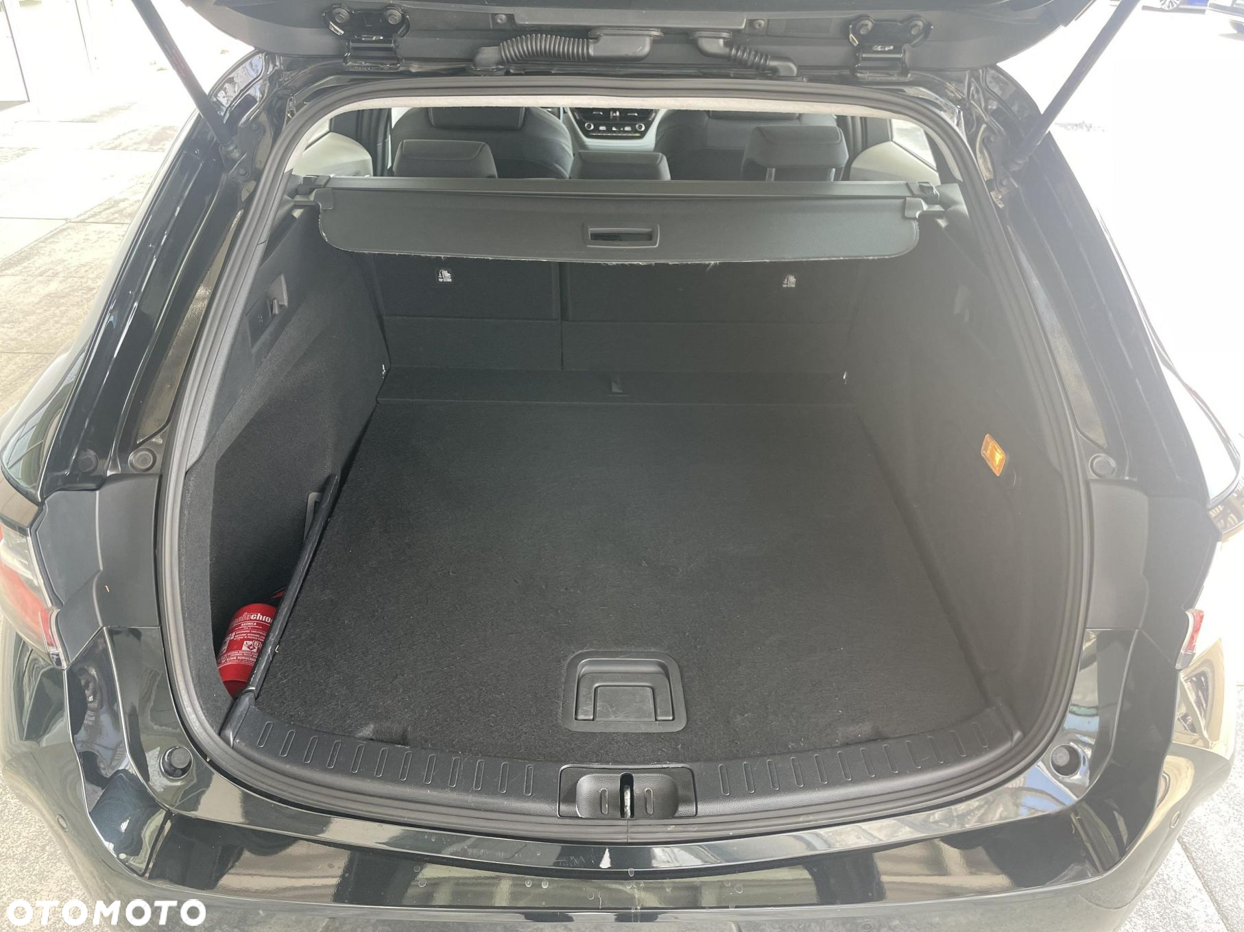 Toyota Corolla - 13