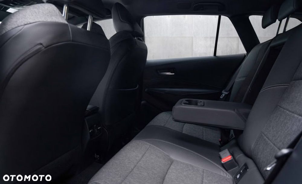 Toyota Corolla 1.8 Hybrid Active - 17