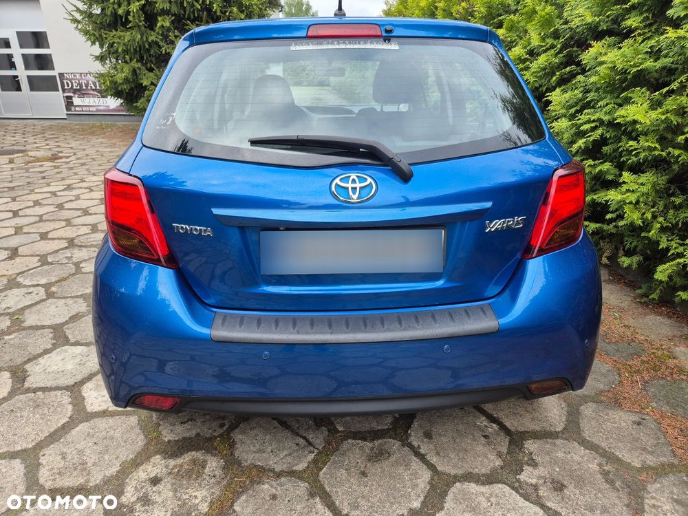 Toyota Yaris 1.33 Premium - 7