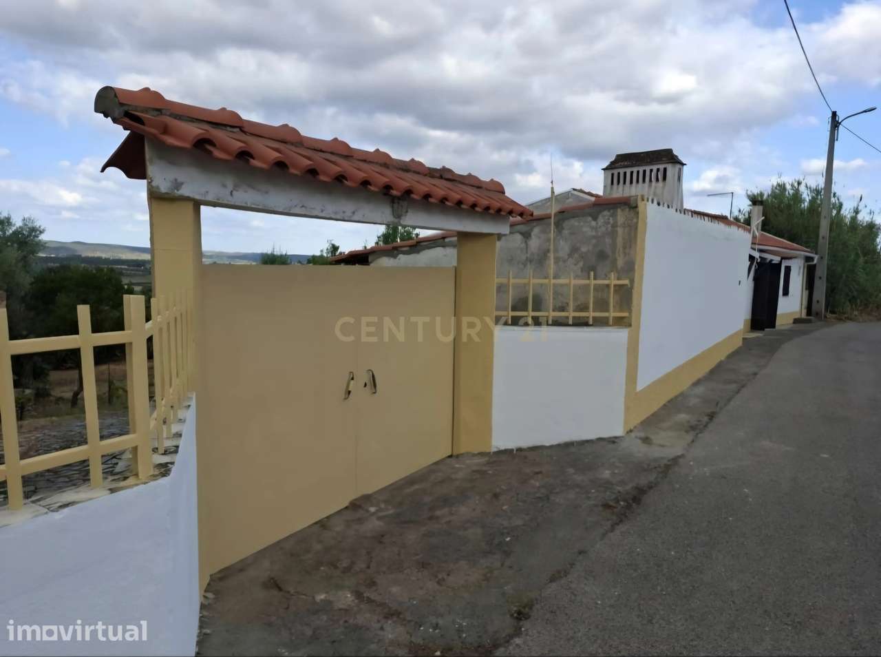MORADIA- Prédio Misto 110m2 + Terreno 1240m2 - Lugar do Cardal - Santa - Grande imagem: 2/7