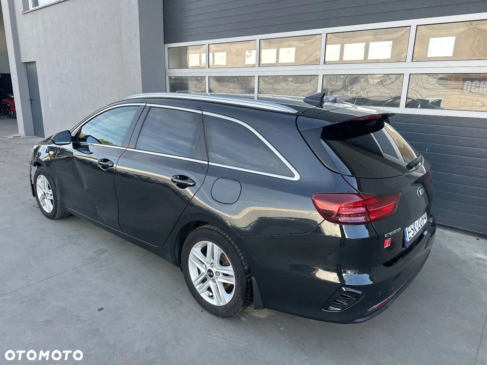 Kia Ceed 1.6 CRDi mHEV M - 19