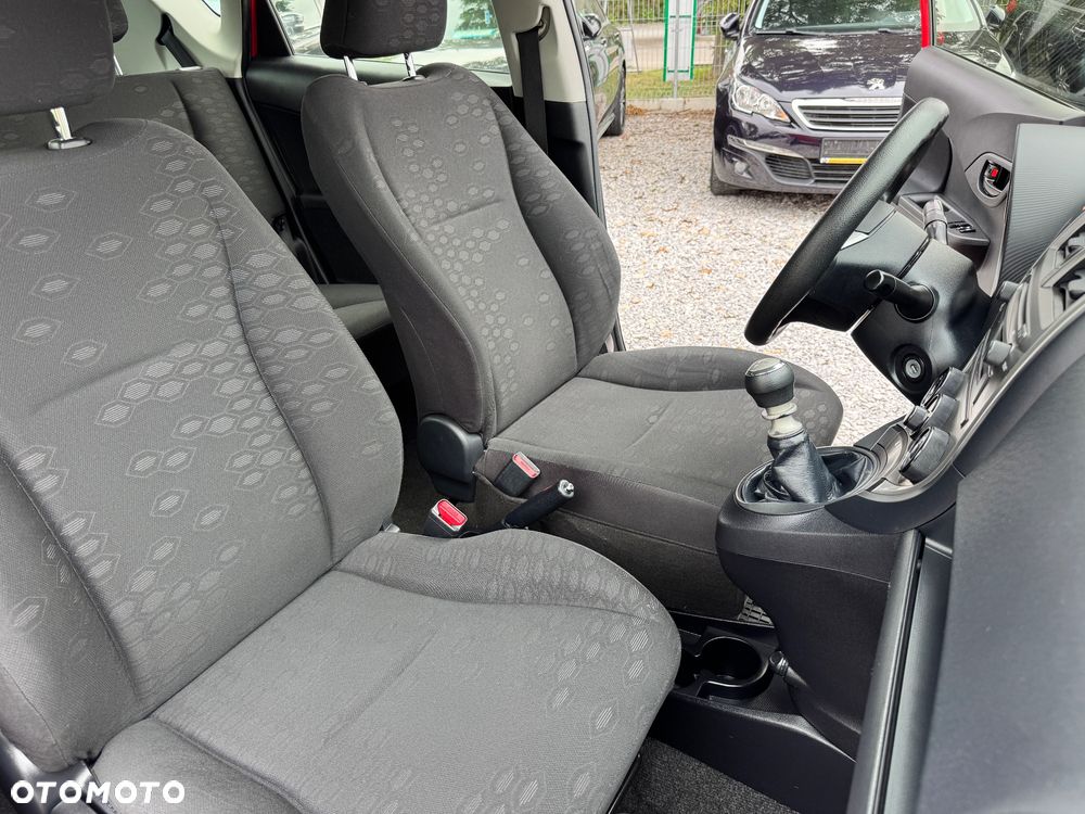 Toyota Verso S 1.33 VVT-i - 29