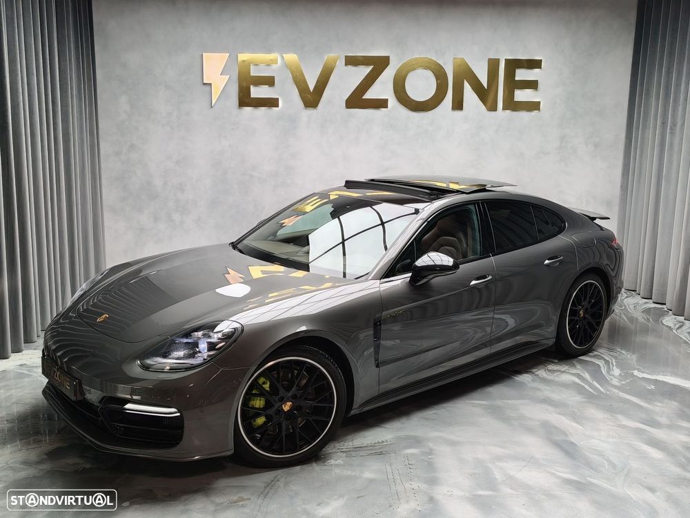 Porsche Panamera 4 E-Hybrid Executive - 2