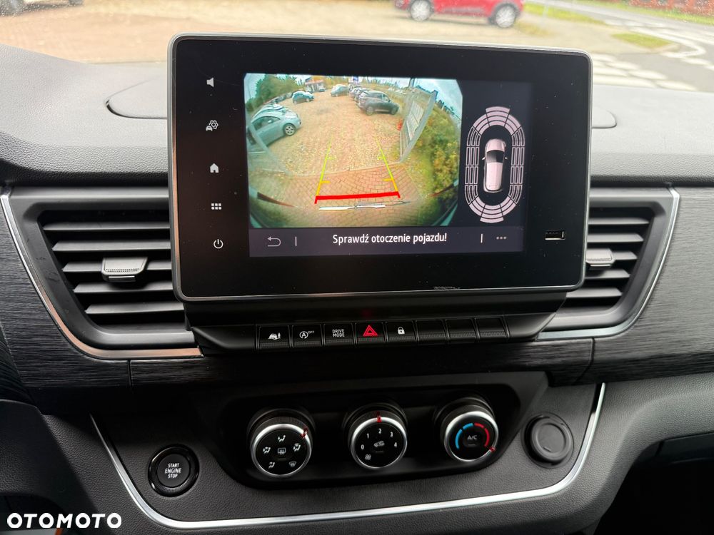 Renault Trafic Grand 2.0 dCi EDC - 8