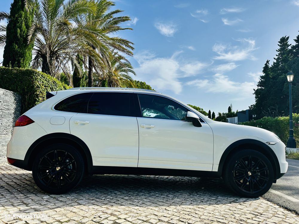 Porsche Cayenne S - 11