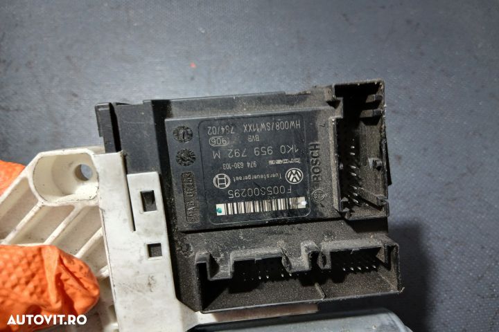 MOTORAS MACARA DREAPTA FATA  1K0959792M 1K0959792M Volkswagen VW Golf - 4