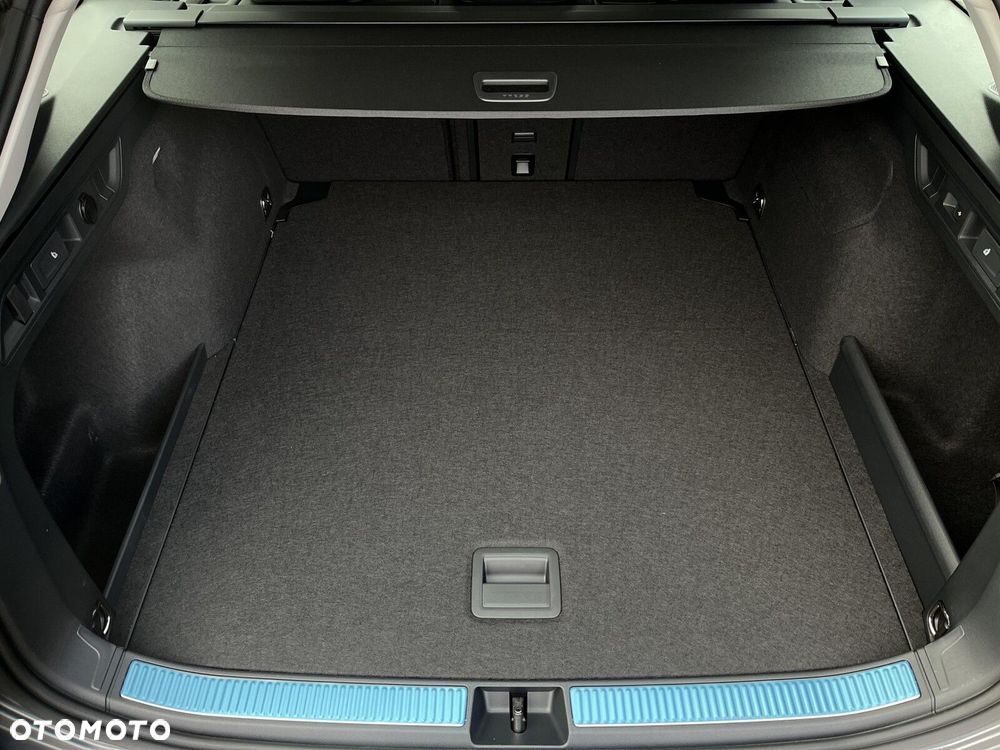 Volkswagen Passat Variant 2.0 TSI Elegance DSG - 30