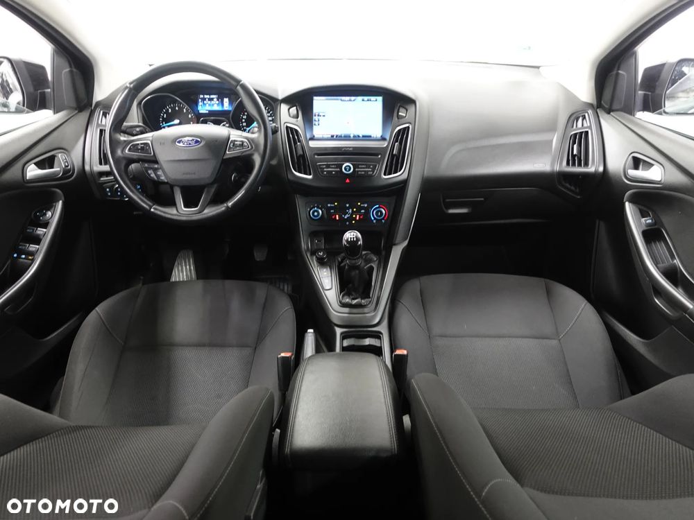 Ford Focus 1.0 EcoBoost 99g Titanium - 28