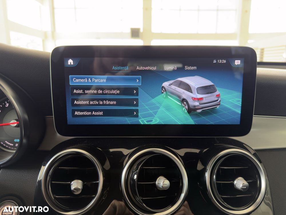 Mercedes-Benz GLC 200 4MATIC 9G-TRONIC AMG Line - 20