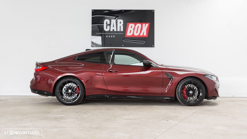 BMW M4 Competition Pack 50 anos M - 17