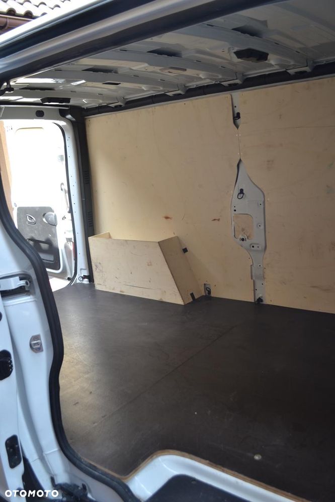 Renault Trafic 2.0 L2H1 HD Extra (bryg.) - 34