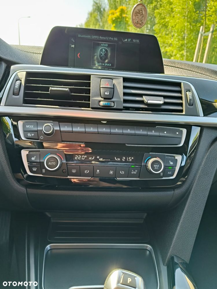 BMW Seria 3 318d - 16