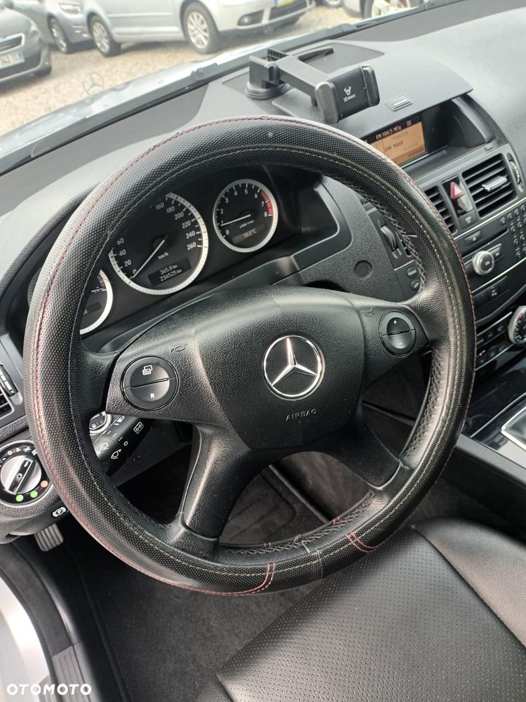 Mercedes-Benz Klasa C - 17