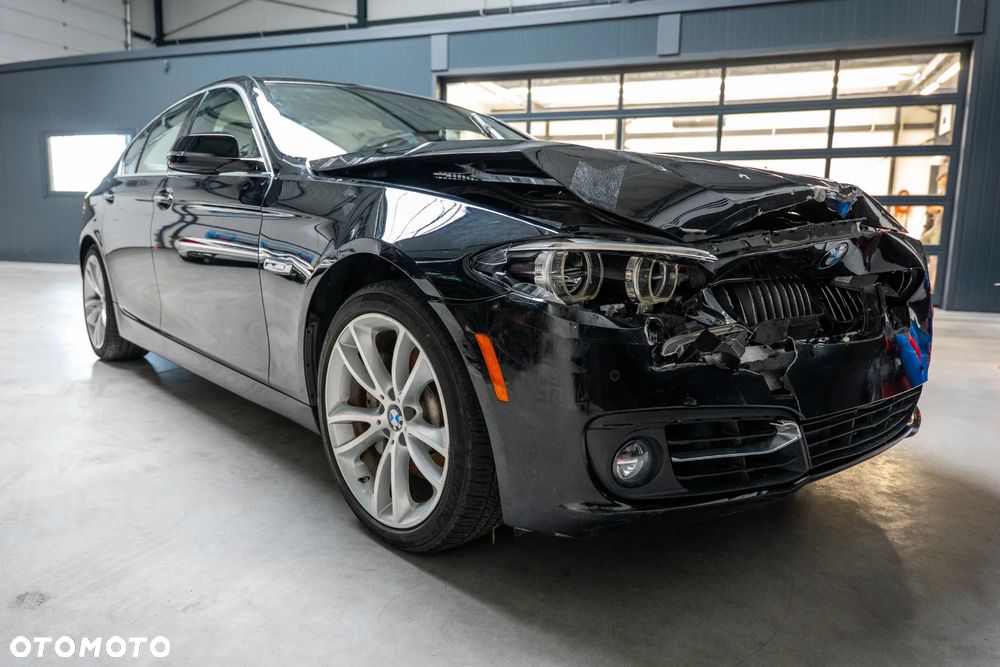 BMW Seria 5 535i xDrive - 31