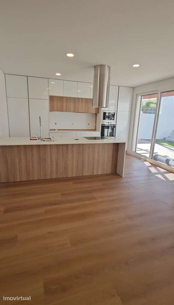 Moradia térrea T3+1 com piscina com isolamento capoto - Grande imagem: 3/14