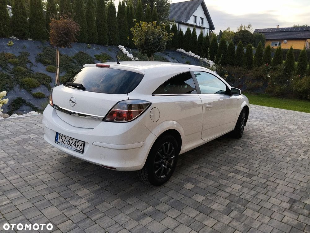 Opel Astra III GTC 1.6 Sport - 14