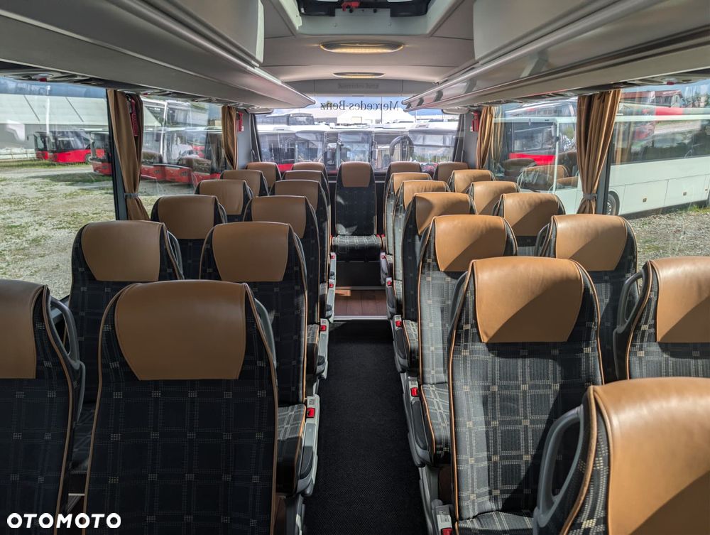 Mercedes-Benz Tourismo - 35