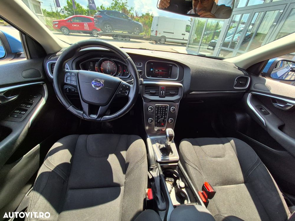 Volvo V40 D2 Basic - 6