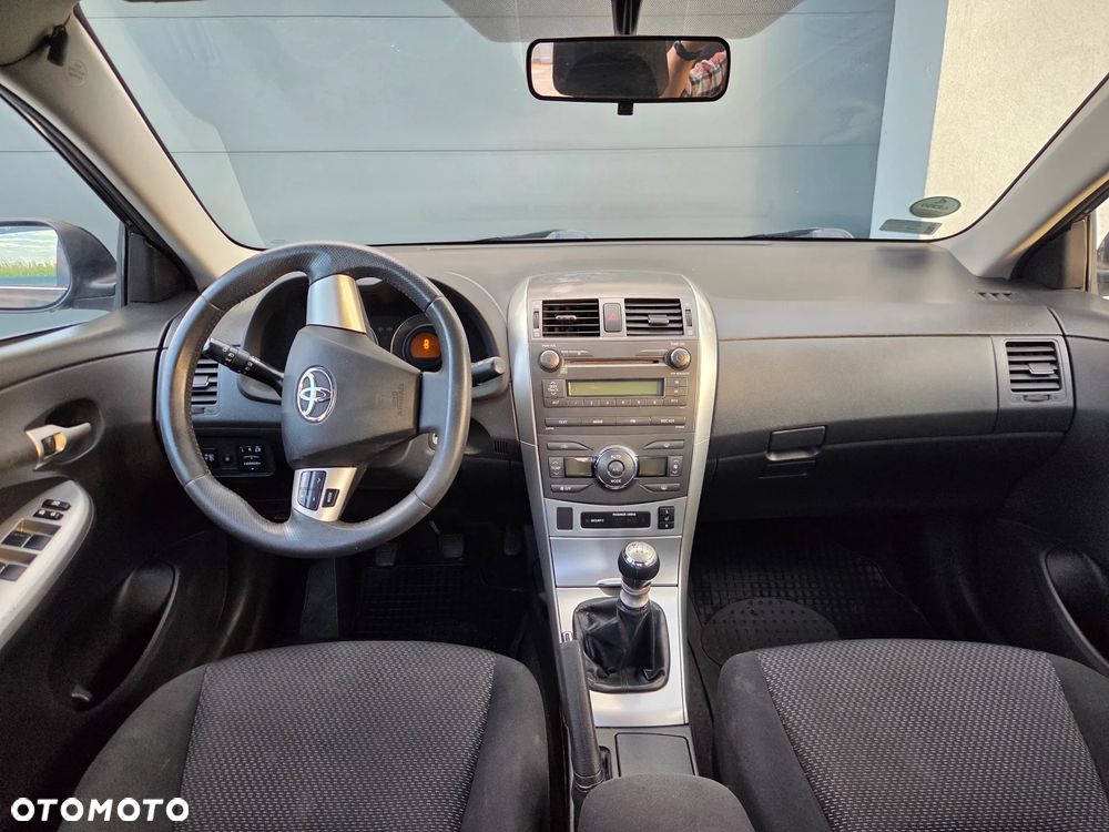 Toyota Corolla 1.6 Premium - 7