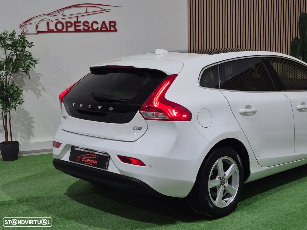 Volvo V40 1.6 D2 Momentum Eco - 7
